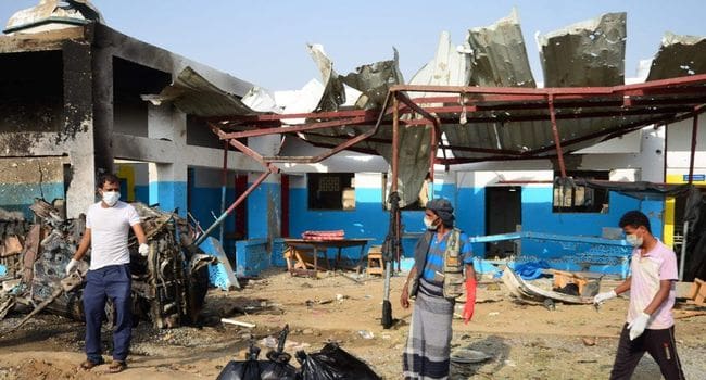 Yémen: Selon Amnesty International, une bombe de fabrication américaine a été utilisée contre un hôpital lors d’un raid aérien