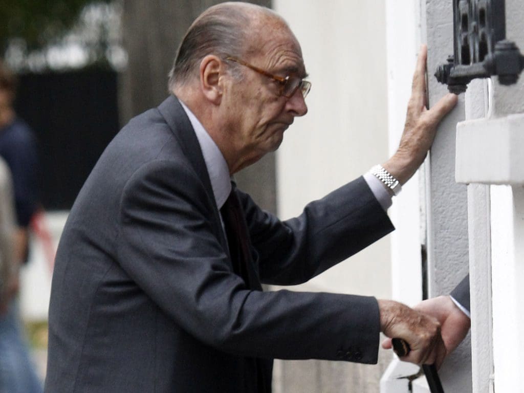 « Jacques Chirac n’a plus trop envie de se battre » déclare un proche de l’ancien président de la république
