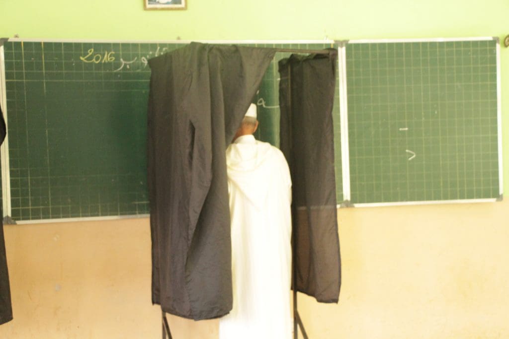 Elections: le taux de participation atteint 10% à midi (officiel)