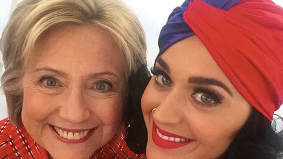 Halloween: Quand Katy Perry se déguise en Hillary Clinton, le résultat est bluffant (photos)