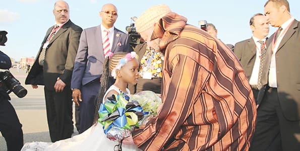 Tournée royale en Afrique de l’Est: arrivée de Mohammed VI à Dar es Salam (vidéo)