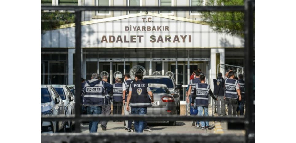 Turquie: Une explosion près d’un bâtiment de police à Diyarbakir fait un mort et plusieurs blessés