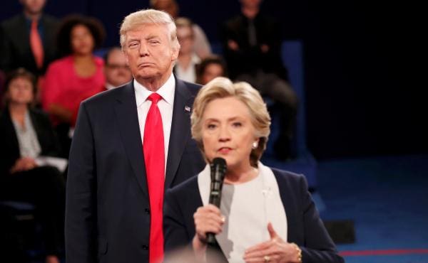 Présidentielle américaine : Hillary Clinton  »gagnante » selon presque toutes les projections