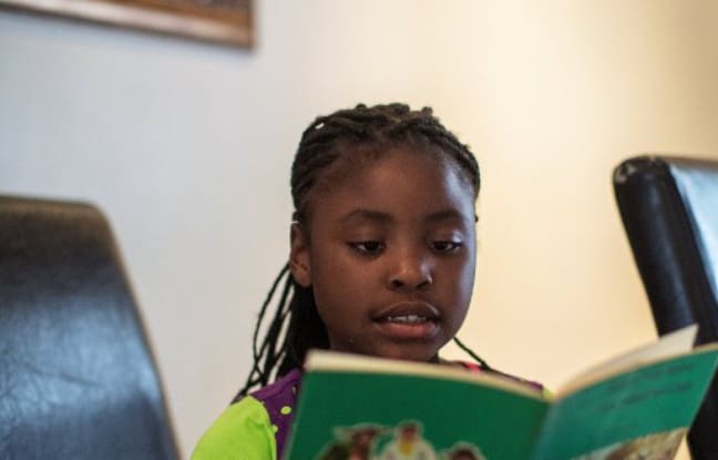Michelle Nkamankeng (7ans), la plus jeune écrivaine d’Afrique