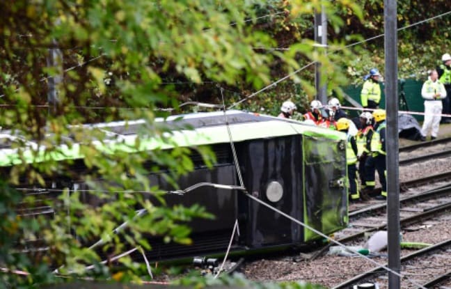 Grande-Bretagne : 5 personnes mortes et plus de 50 blessées suite au déraillement d’un tramway (vidéo)