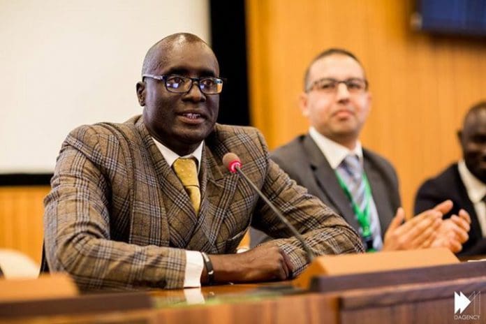 Sénegal: Macky Sall au Maroc pour la COP22, les ressortissants sénégalais « pas contents » de ne pas le recevoir