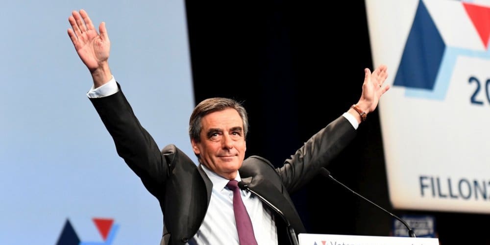Primaire à droite: François Fillon loin devant Allain Juppé et Nicolas Sarkozy