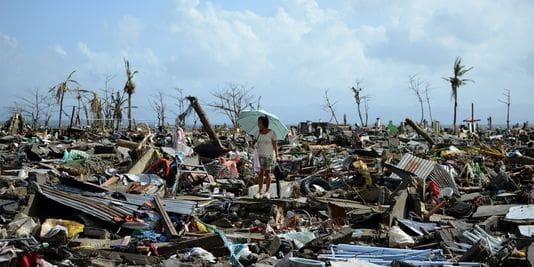 Philippines: Des centaines de milliers d’habitants contraints de quitter leur maison par crainte de l’arrivée d’un typhon