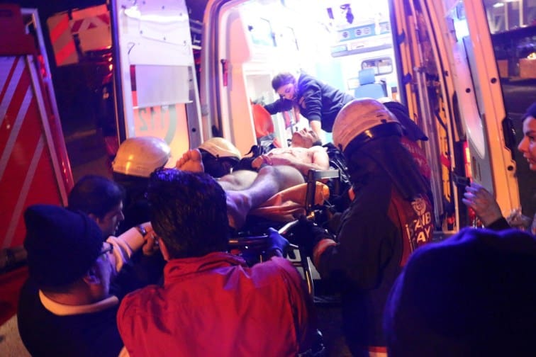 Turquie: Arrestation de 100 membres du principal pro kurde après le double attentat qui a frappé Istanbul