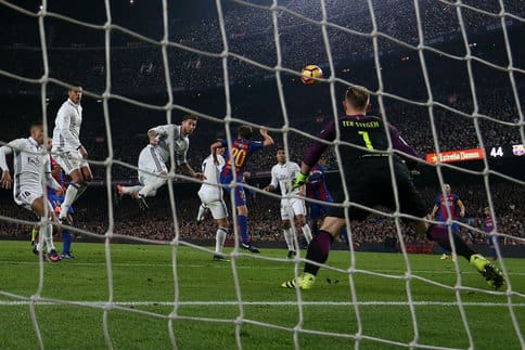 Classico Real Madrid/FC Barcelone: Zinedine Zidane est un entraineur  »heureux »