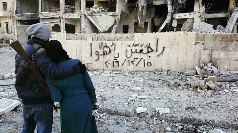 Alep: Des gravures et messages d’amour sur les murs en guise de message d’espoir (photos)