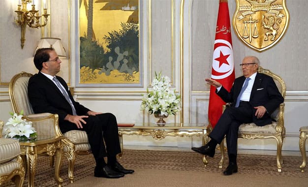 Les Tunisiens très déçus par leur président et leur chef du gouvernement (sondage)