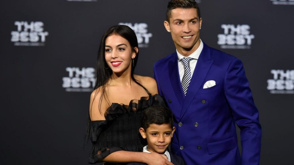 Cristiano Ronaldo officialise sa relation avec Georgina Rodriguez