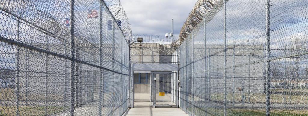 Pérou: Il drogue son frère et s’évade de prison avec ses papiers d’identité