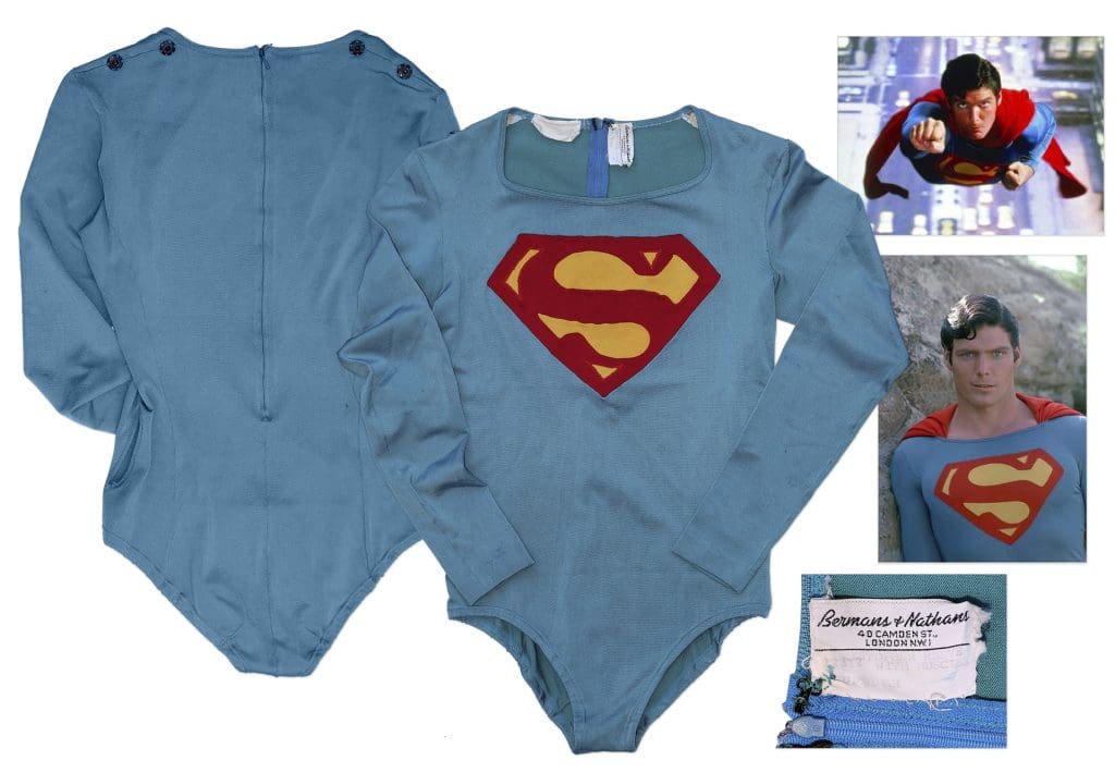 Les costumes de Batman et Superman vendus aux enchères  (photos)
