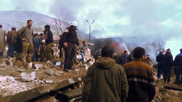 Plus de 43 personnes tuées ce samedi dans l’explosion d’un camion piégé à Azaz en Syrie