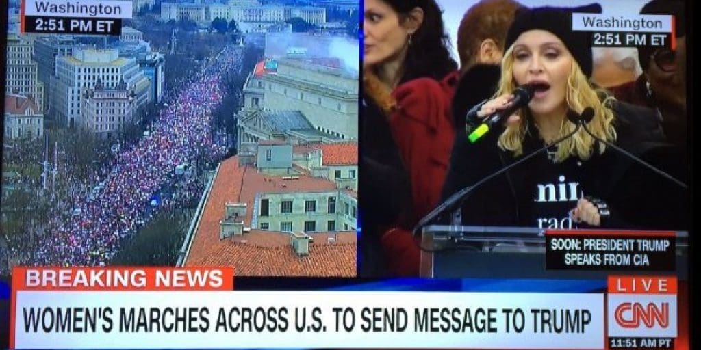 Madonna fait une apparition surprise à la marche des femmes à Washington et livre un discours poignant (vidéo)