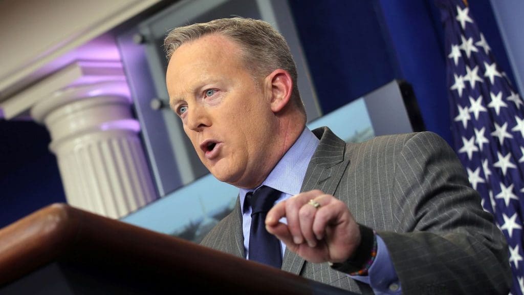 Maison Blanche: Le porte Parole Sean Spicer promet de ne dire que la vérité