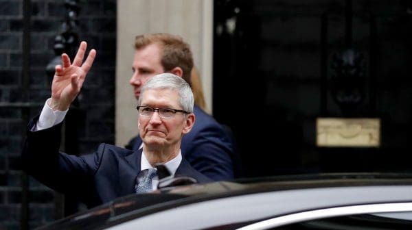 Après Google et Facebook, c’est au tour d’Apple de déclarer la guerre aux « fake news »