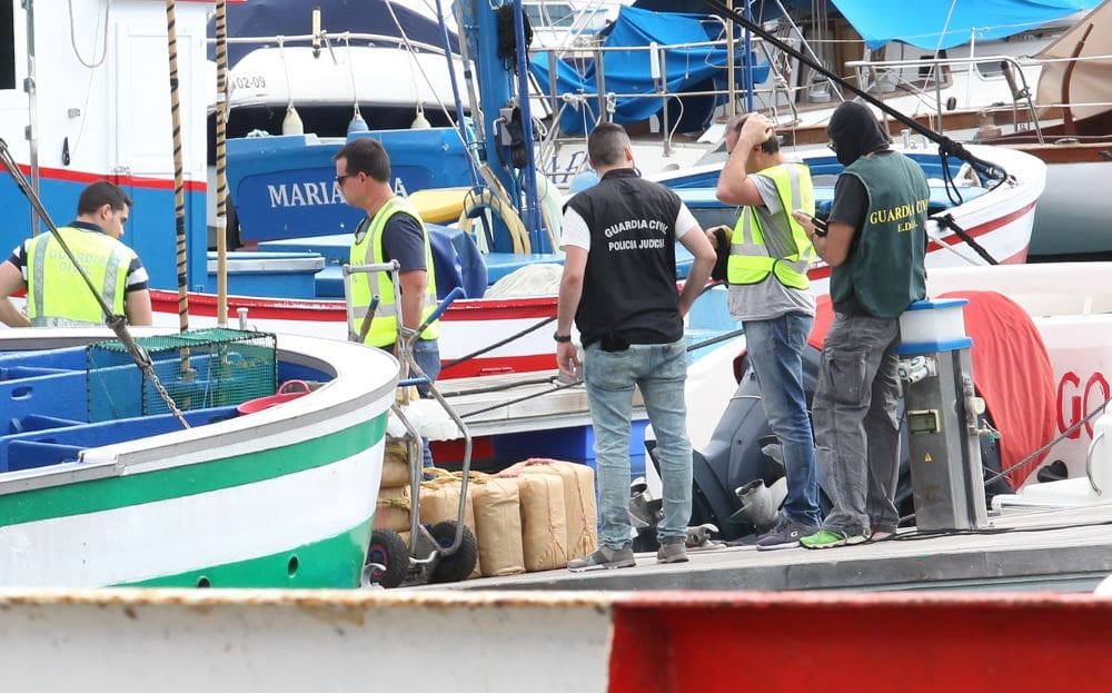 Îles Canaries: saisie de 1800 kg de hachich à bord d’un chalutier, des marocains parmi les détenus