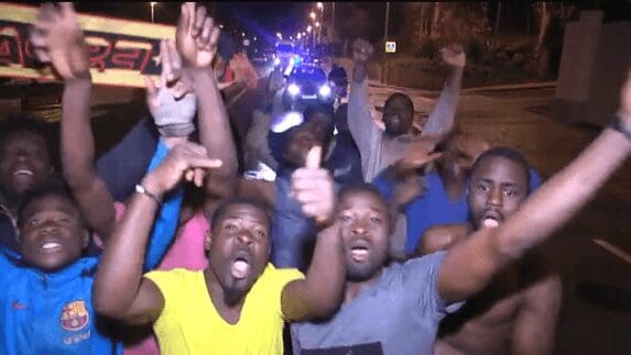 Sebta: près de 350 immigrants subsahariens réussissent à accéder au préside occupé (vidéo)