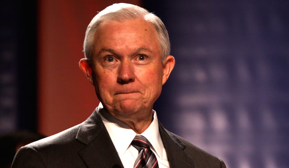 Jeff Sessions, l’ultra conservateur anti-immigration confirmé au poste de ministre de la justice