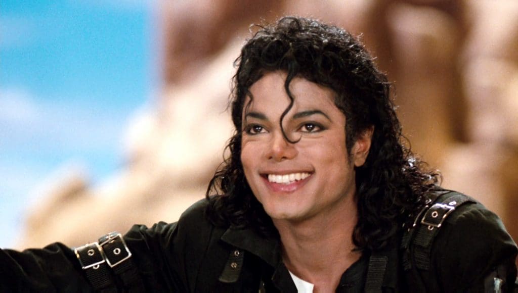 8 ans après sa mort, Michael Jackson reçoit la certification  »disque de platine »