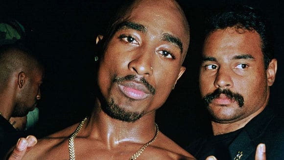 La voiture dans laquelle Tupac Shakur a été tué, est mise en vente pour la somme d’1,5 million de dollars (photo)