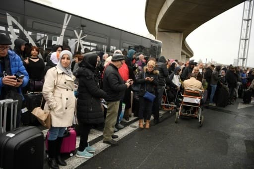France: Un homme abattu à l’aéroport d’Orly, plus de 3000 passagers évacués