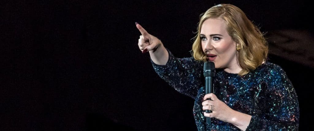 Avec sa tournée australienne, la chanteuse britannique Adele explose tous les records