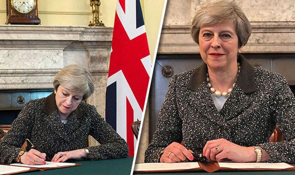 Brexit: Theresa May signe la lettre qui enclenche le processus de sortie de l’UE