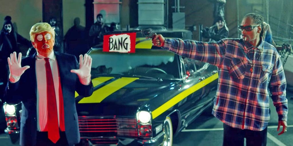 Snoop Dog: Dans son nouveau clip, le rappeur tire une balle sur Donald Trump (vidéo)