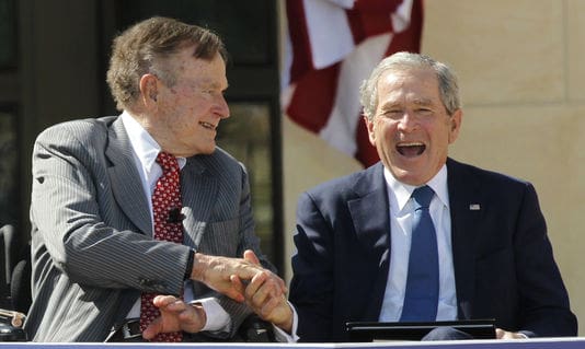 George H W Bush: Le père de George W Bush est hospitalisé