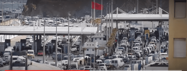Sebta: chaos total au point de passage du Tarajal à cause de « véhicules-pateras » (vidéos)