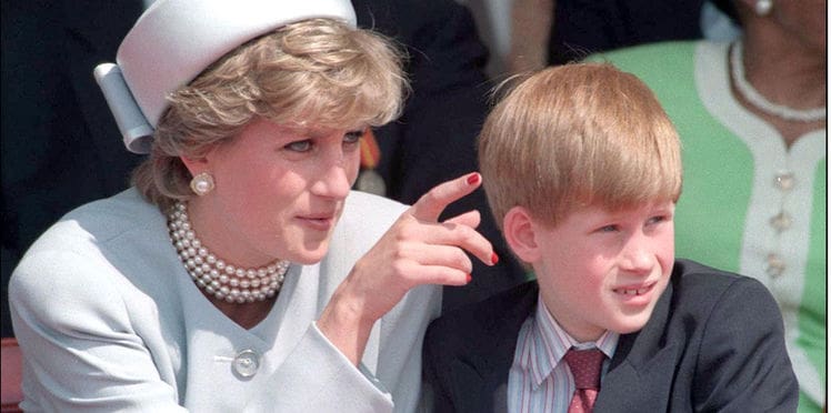 Mort de Lady Diana: Le prince Harry se confie dans une rare interview (photos)