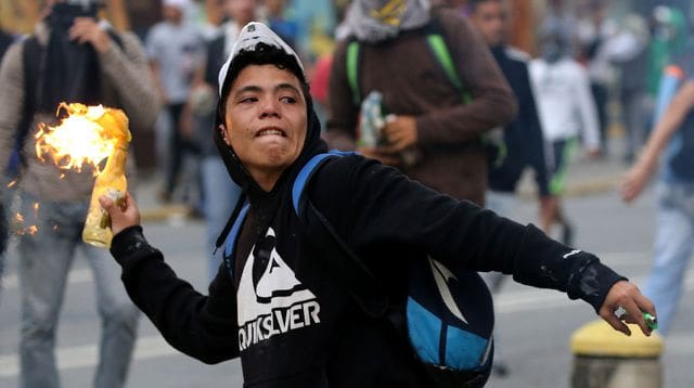 Venezuela: Trois personnes tuées lors des manifestations contre le président Nicolas Maduro (vidéo)
