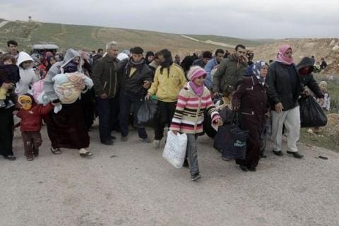 Les autorités algériennes larguent 55 migrants syriens à la frontière en prélude à leur expulsion vers le Maroc