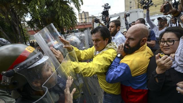 Venezuela: 116 blessés suite à une manifestation contre Nicolas Maduro