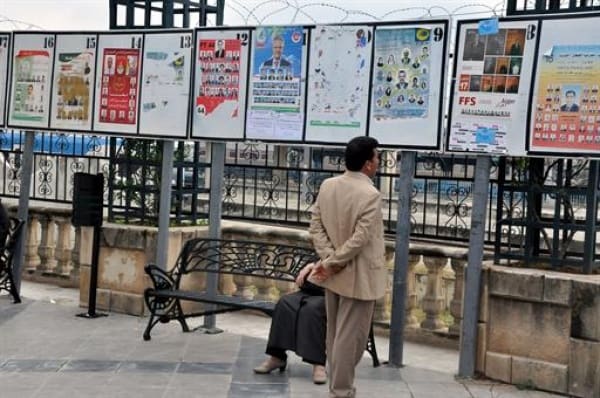 Législatives en Algérie : députés cherchent électeurs