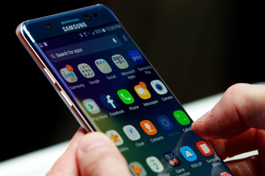 Samsung: La batterie du Galaxy S8 mise à rude épreuve (vidéo)