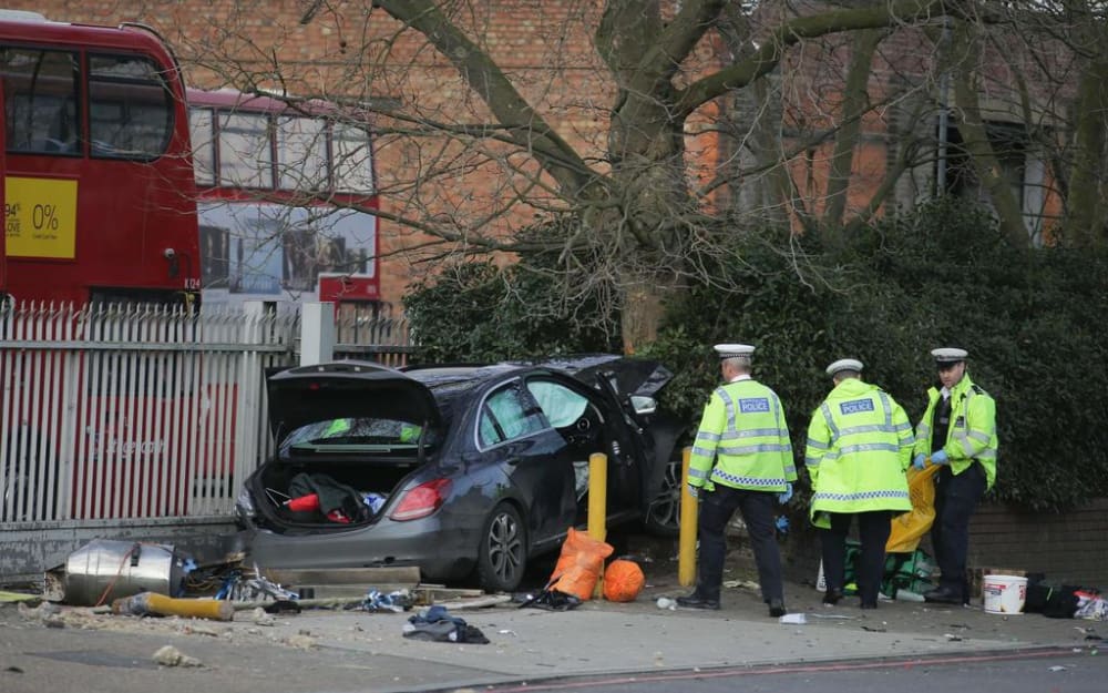 Un véhicule fauche des piétons à Londres faisant plusieurs blessés