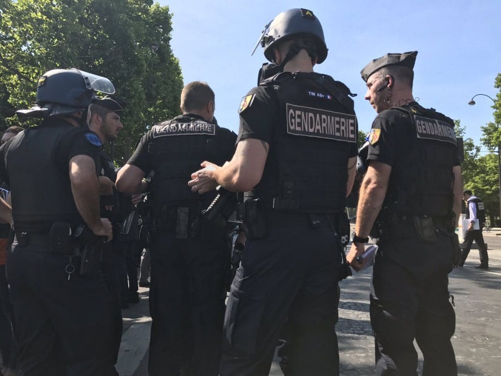 Tentative d’attentat sur les Champs Elysées: L’assaillant radicalisé était fiché S depuis 2015