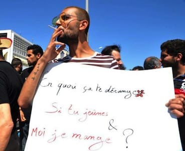 Tunisie: Des dizaines de personnes manifestent pour réclamer le droit de manger durant le Ramadan