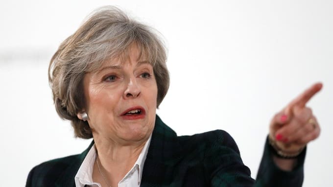 Royaume-Uni: À trois jours des négociations du Brexit, Theresa May est toujours dans la tourmente