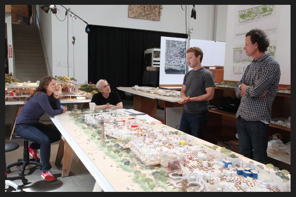 Facebook transforme son siège californien en village