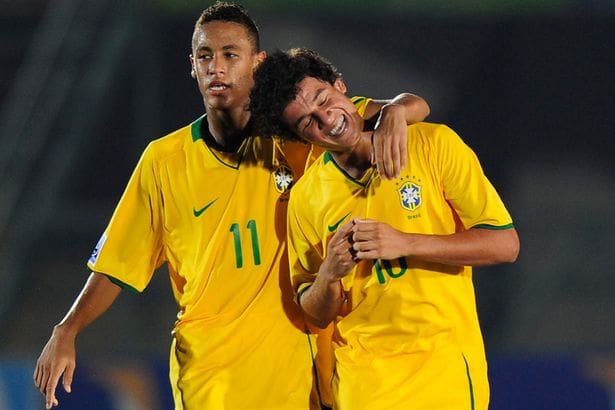 FC Barcelone: Neymar déconseille à Coutinho de signer avec le club