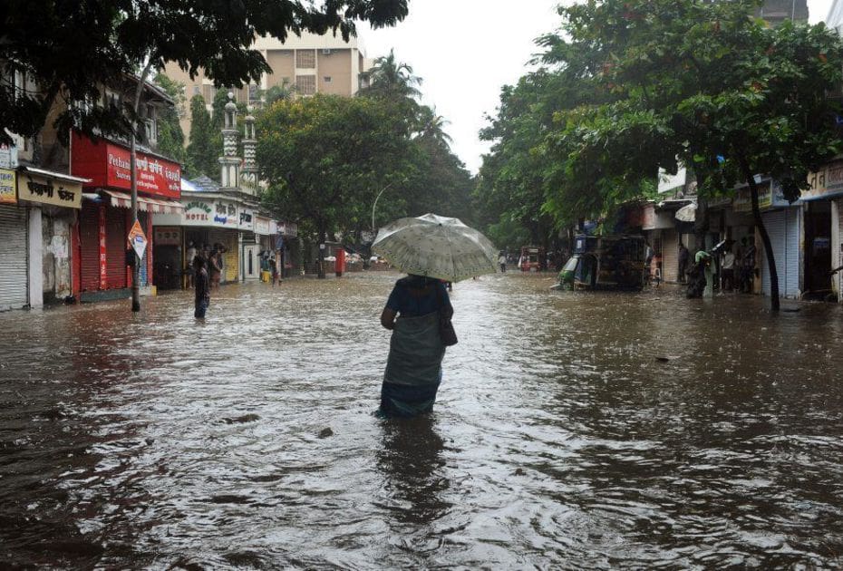 Bombay: La mousson fait cinq morts  (Inde)