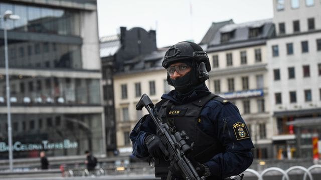 Suède: Un policier poignardé par un individu, le suspect arrêté