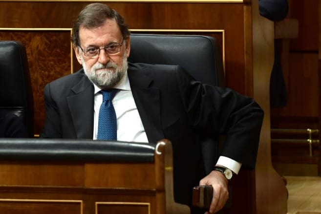 Espagne: Rajoy annonce la destitution de Puigdemont et la dissolution du parlement régional