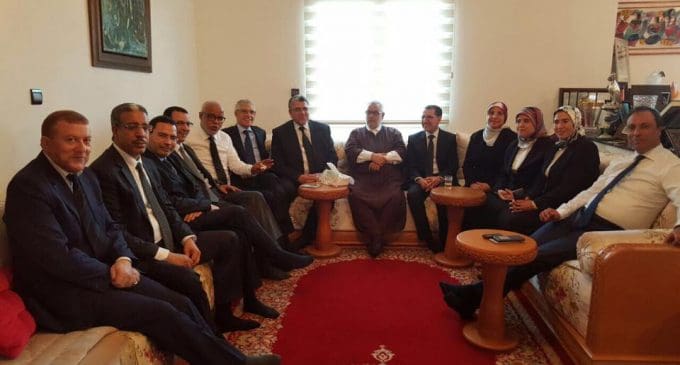 Des ministres du PJD font pression sur la commission des règlements pour interdire un 3e mandat à Benkirane